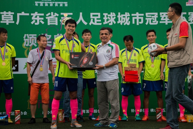 库里缺阵哈登18+7库明加34+10 快船力克勇士