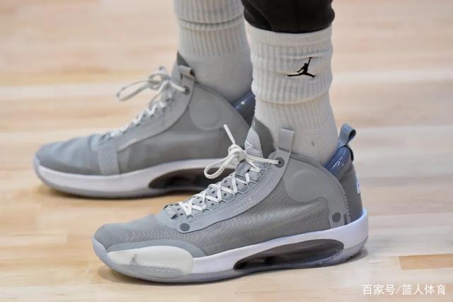 CJ45分鹈鹕险胜爵士4连胜 快船负公牛止4连胜